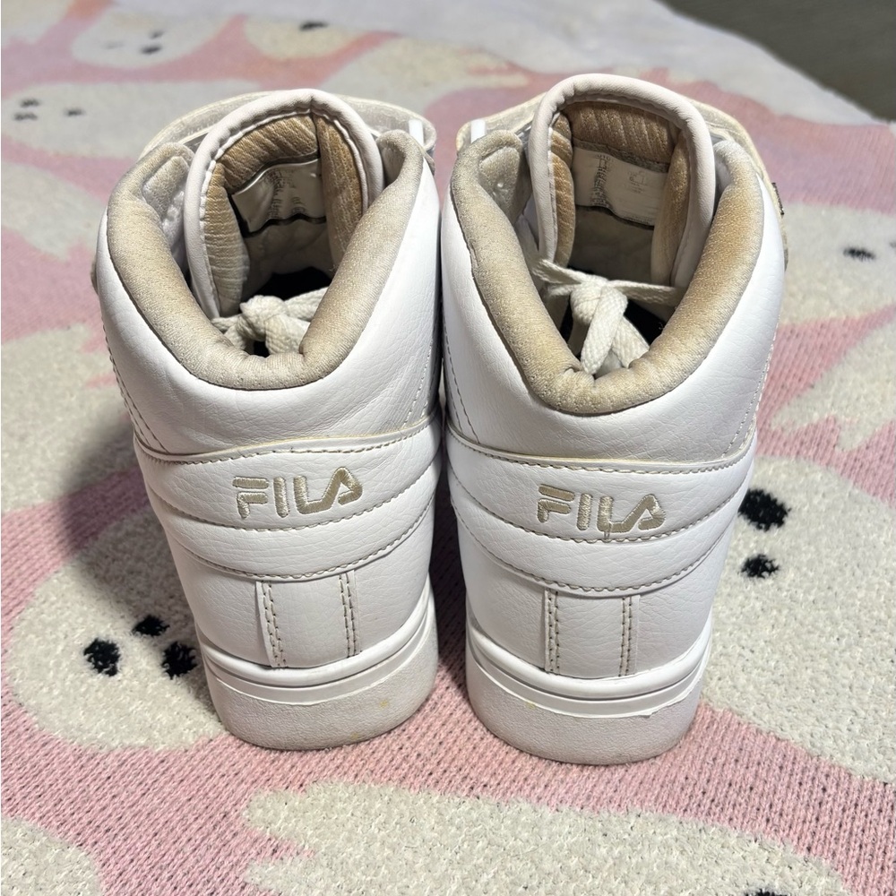Fila Women’s White High-Top Sneakers 8.5 - Picture 3 of 4